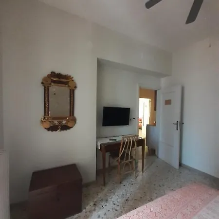 Alojamento de Acomodação e Pequeno-almoço Chez Gle