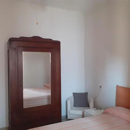 Bed & Breakfast Chez Gle Bari